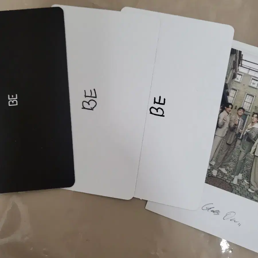 방탄 BE 포토카드 3
