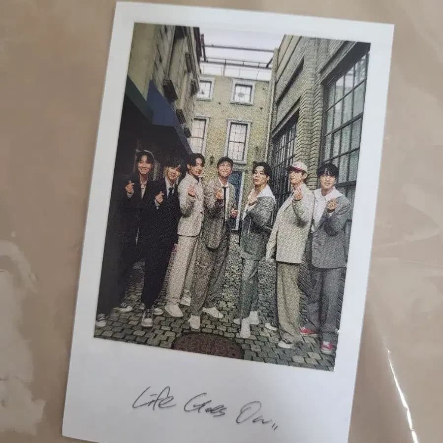방탄 BE 포토카드 4