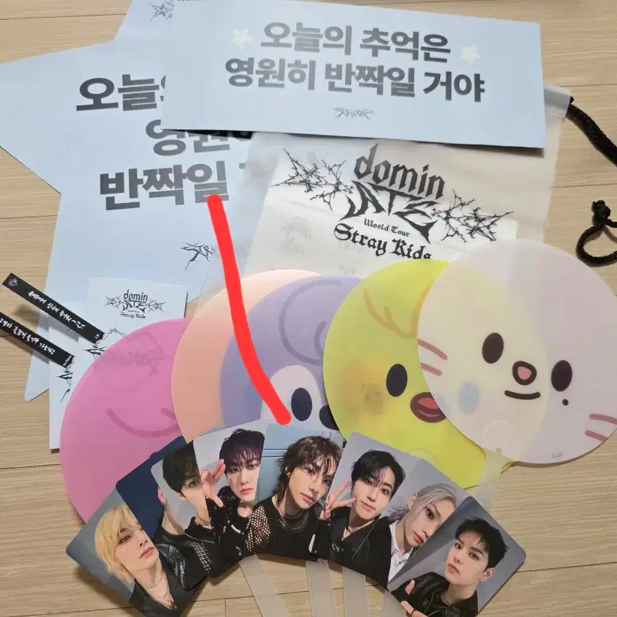 스키즈 24년 서울 도미네이트 콘서트 포카 스테이존 스트레이키즈 skz