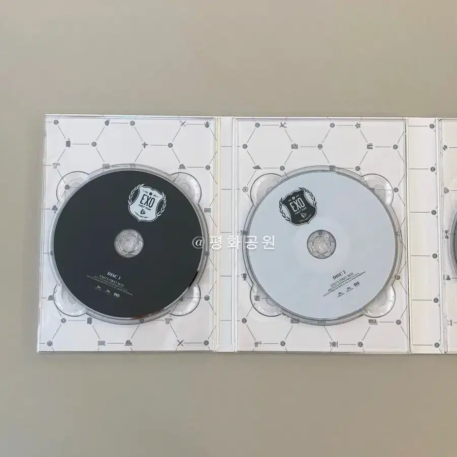 단순 개봉 풀박스 ) 엑소 firstbox 퍼스트 박스 dvd 포카 디오 3