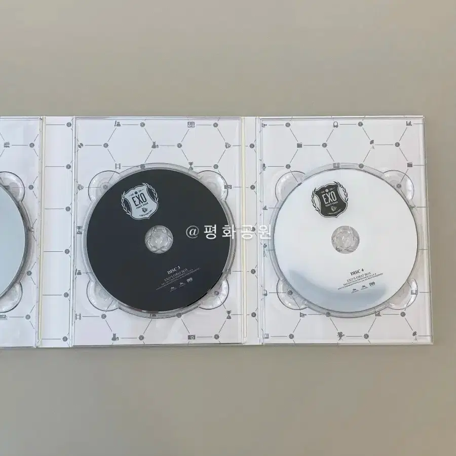 단순 개봉 풀박스 ) 엑소 firstbox 퍼스트 박스 dvd 포카 디오 4