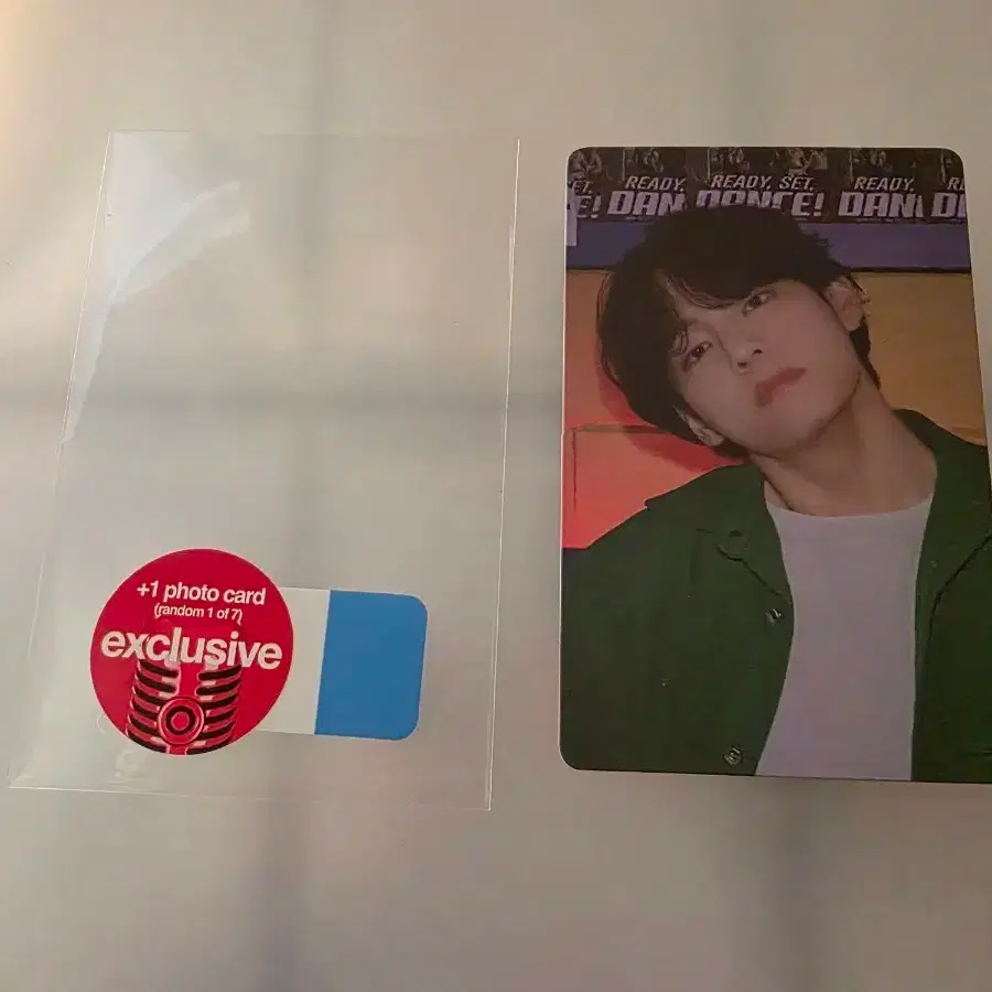 방탄 퍼투댄 미국 타겟 EXCLUSIVE 뷔 태형 포카 포토카드