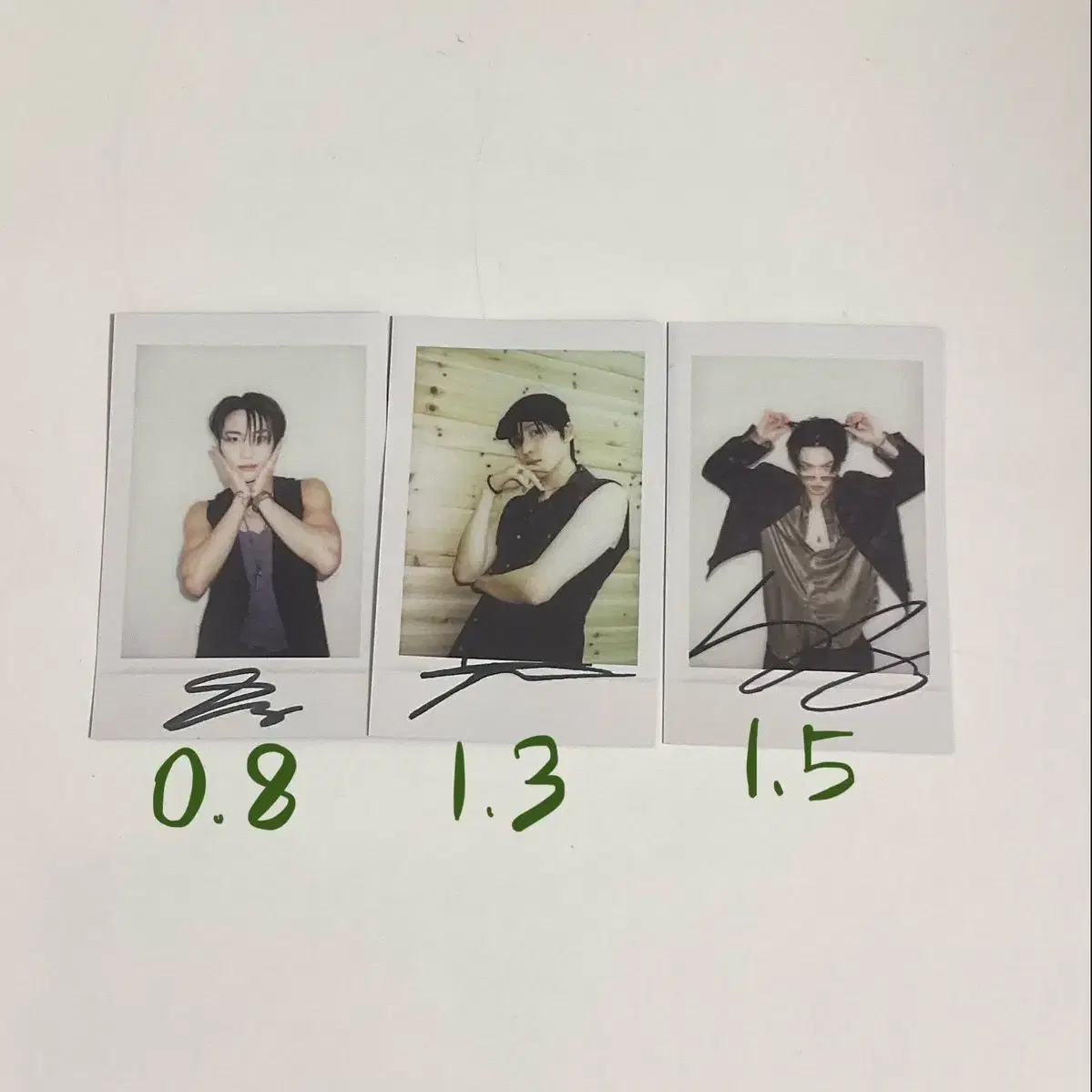 에이티즈 성화 윤호 민기 폴라로이드 팬미팅 시그 분철 포카 vr 키링 1