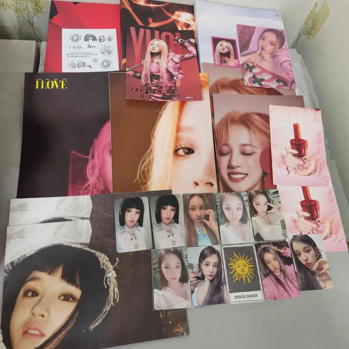 할인중여자아이들우기소연민니슈화퀸카누드아이번톰보이앨범미공포특전포카포스터급처 4