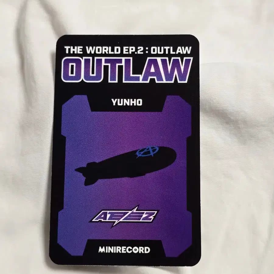 에이티즈 윤호 포카 미니레코드 예판 미공포 메롱 2