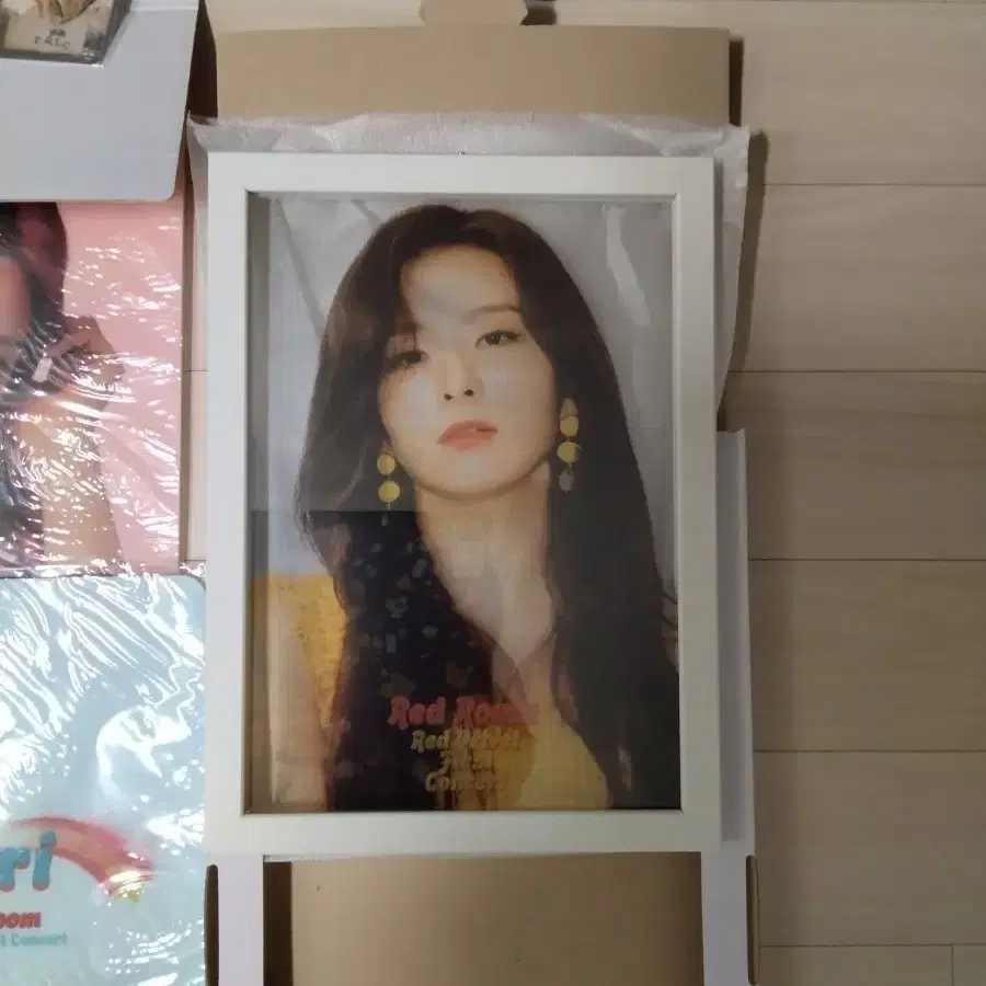레드벨벳 굿즈, 응원봉, 앨범(스위스 교통카드+셀피북, 투명액자, 포카팩