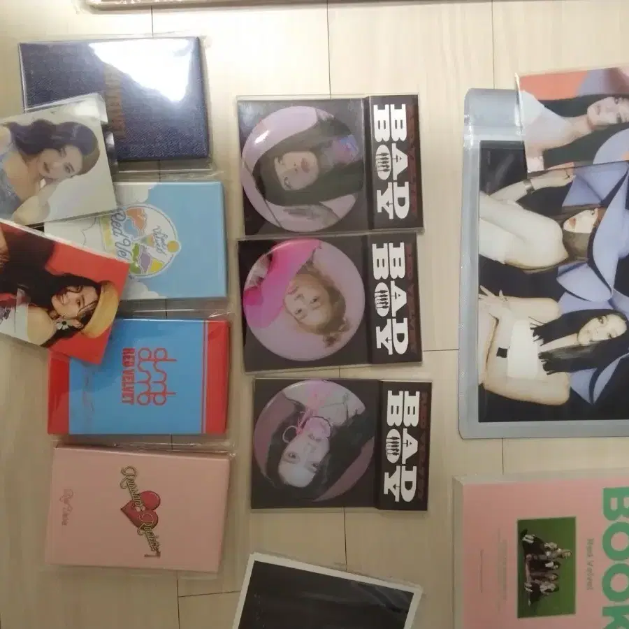 레드벨벳 굿즈, 응원봉, 앨범(스위스 교통카드+셀피북, 투명액자, 포카팩 10