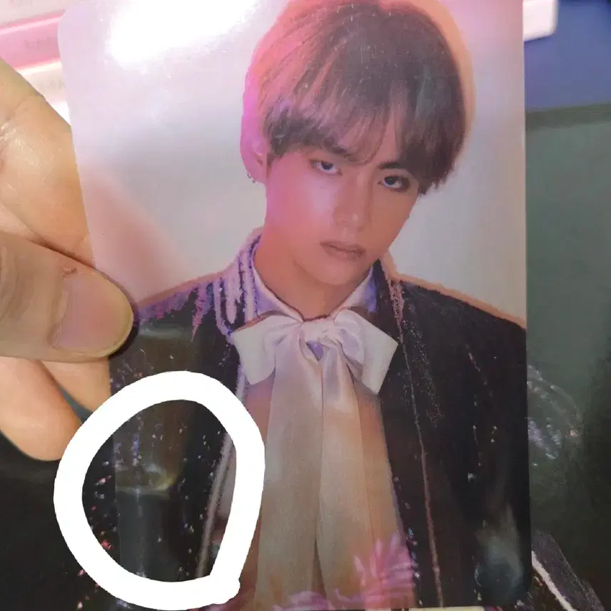 방탄소년단 윙즈투어 V 에세이북 + 태형 포토카드(배송비포함) 2