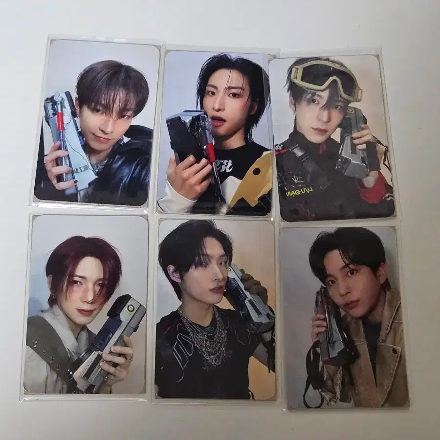 에이티즈 애니티즈 인형 포카 트레져  홍중 성화 윤호 여상 민기 종호