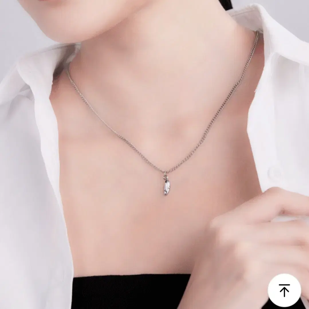 세븐틴 정한 9주년 목걸이 포카포함 미개봉 새상품 원가 양도 판매 윤정한 3