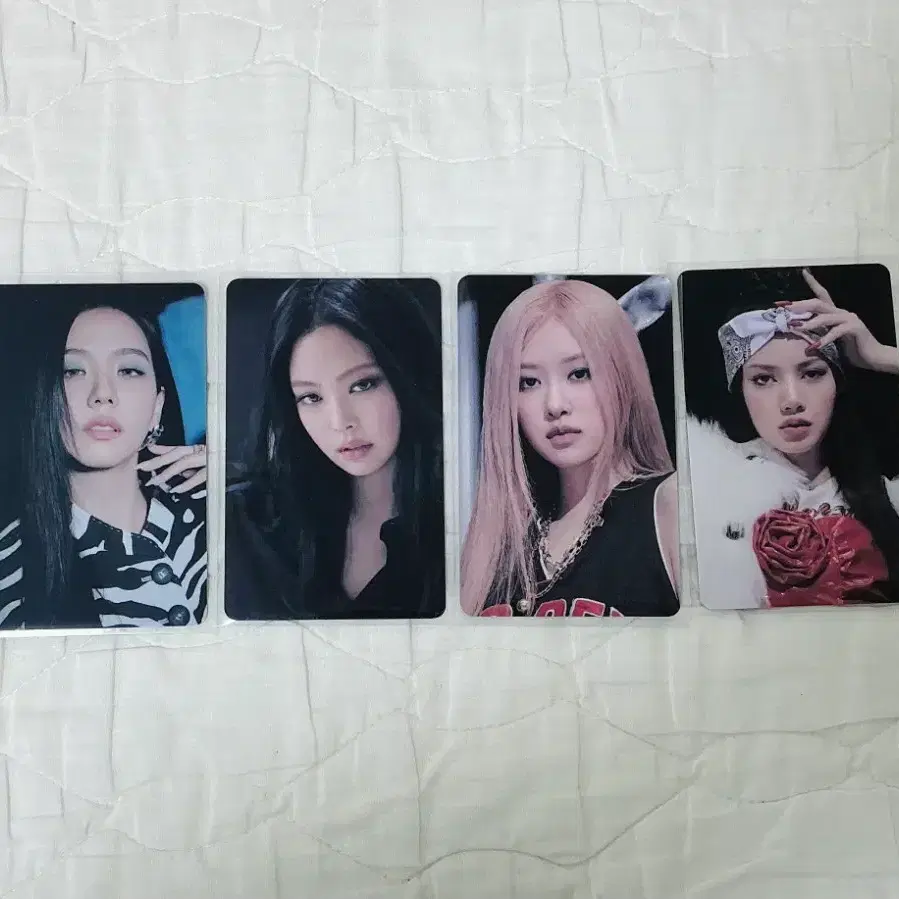 블랙핑크 럭드 포카 판매 지수제니로제리사
