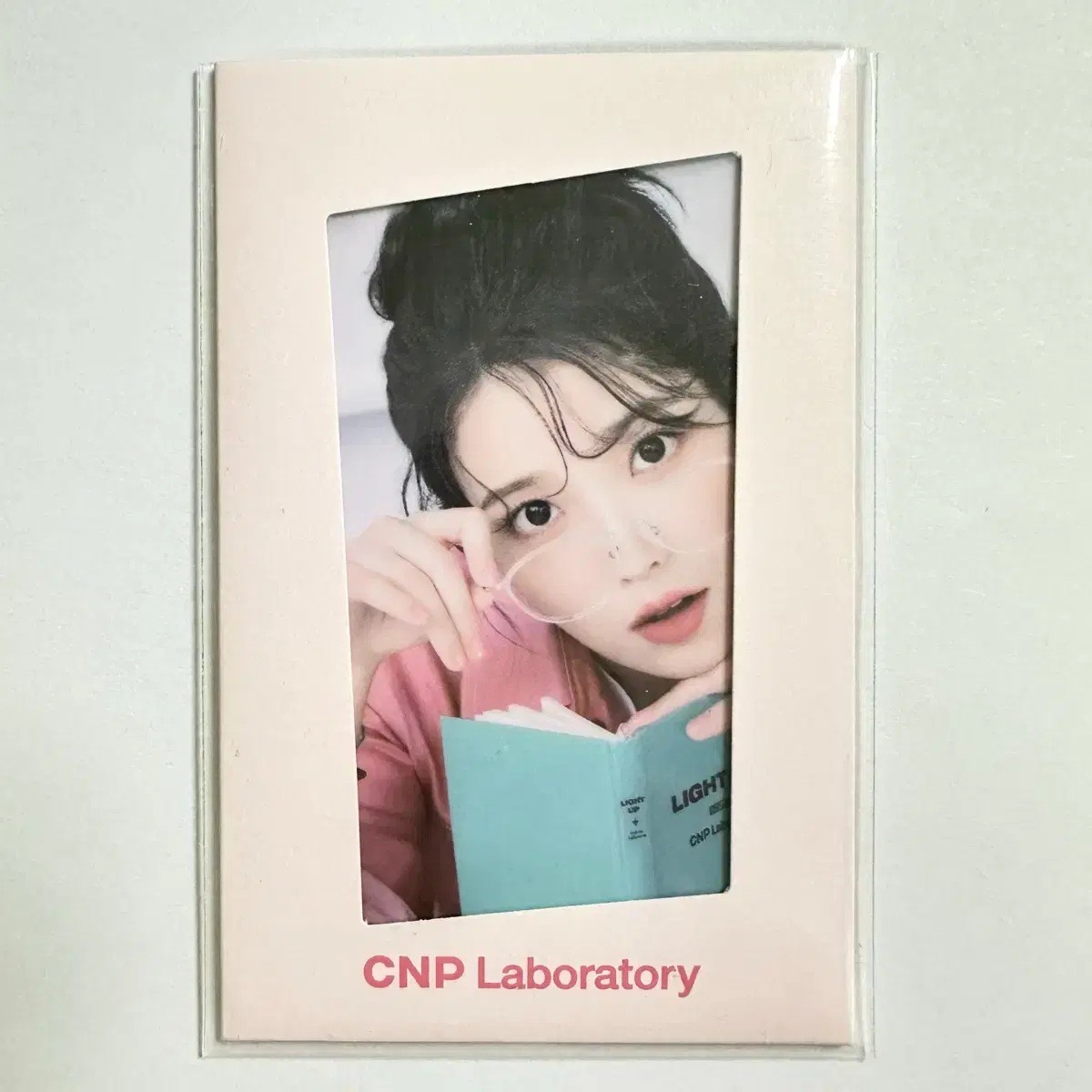 미개봉 아이유 차앤박 안경유 포카 판매 1