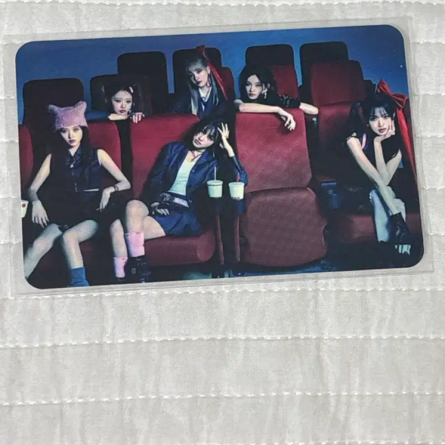 아이브 레이 베디 포카 (베디 단체 포카는 덤 이에요) 3