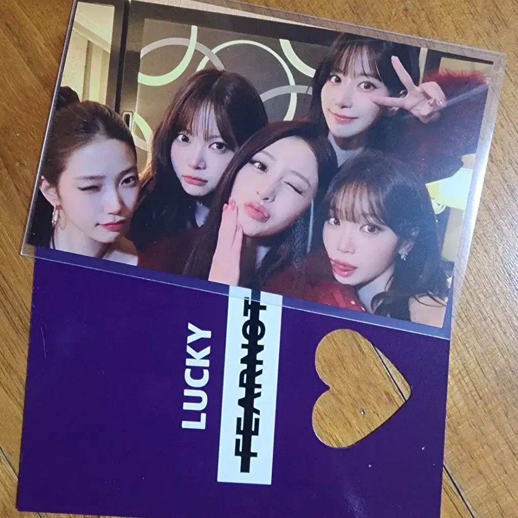 [판매] 르세라핌 콘서트 피어나존 단체 포카 1