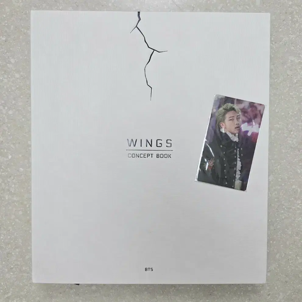 방탄소년단 윙즈 컨셉북 풀셋 + RM 렌티큘러 포카(씰 미개봉)