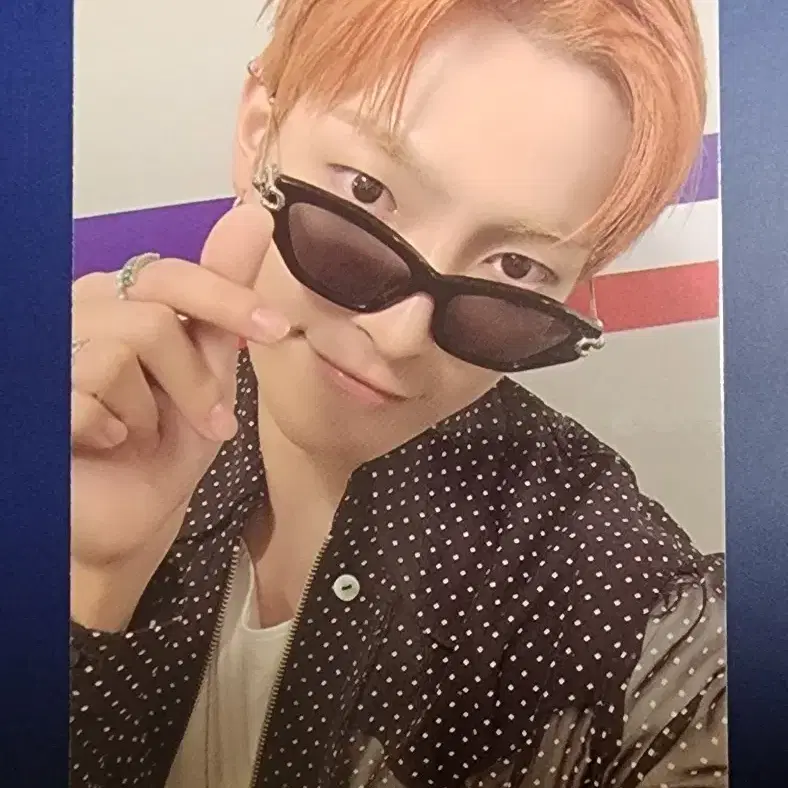 에이티즈 홍중 포카 1