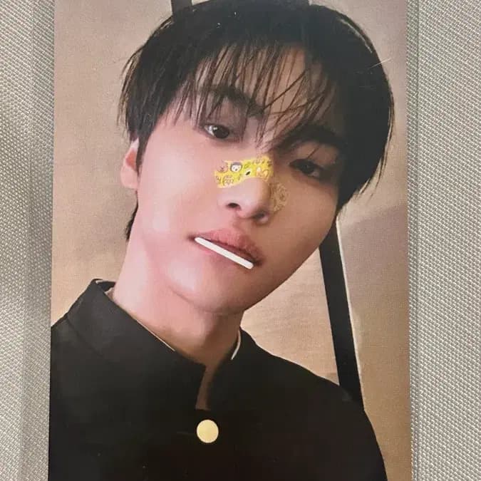 에이티즈 무신사 불량티즈 성화 포카 1