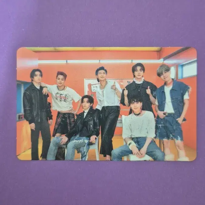 방탄소년단 버터 단체 포카 양도합니다.