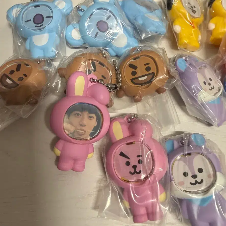BT21 포토프레임 키링 석진 지민 태형 정국 포카 치미 아리랑 바로배송 3