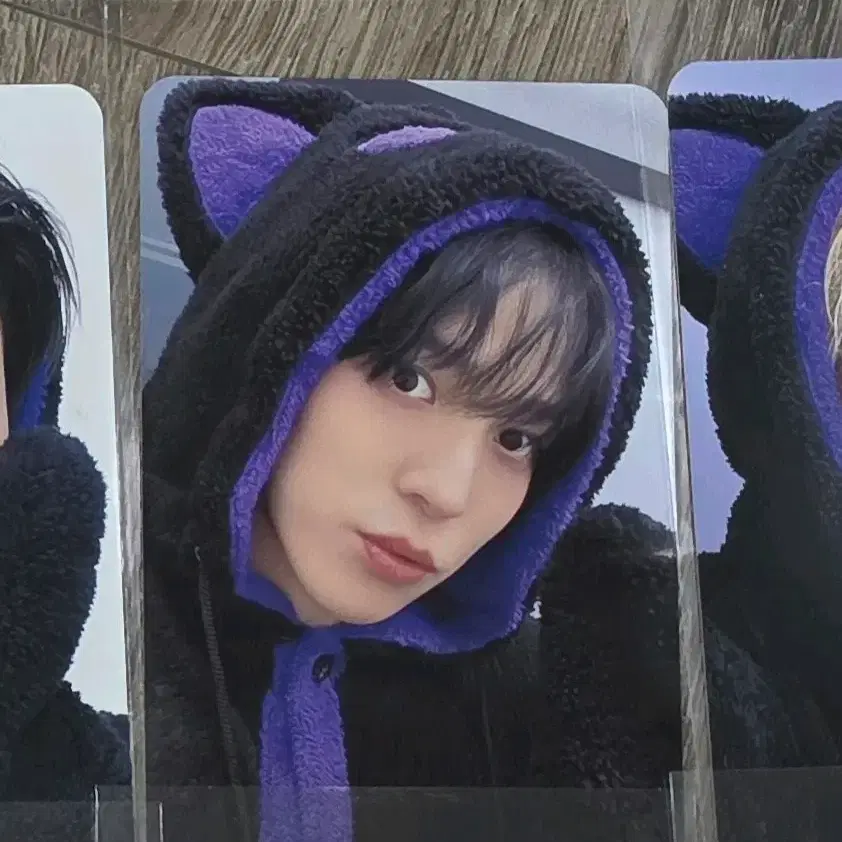에이티즈 윤호 메이크스타 검정고양이 포카 미공포 양도 1