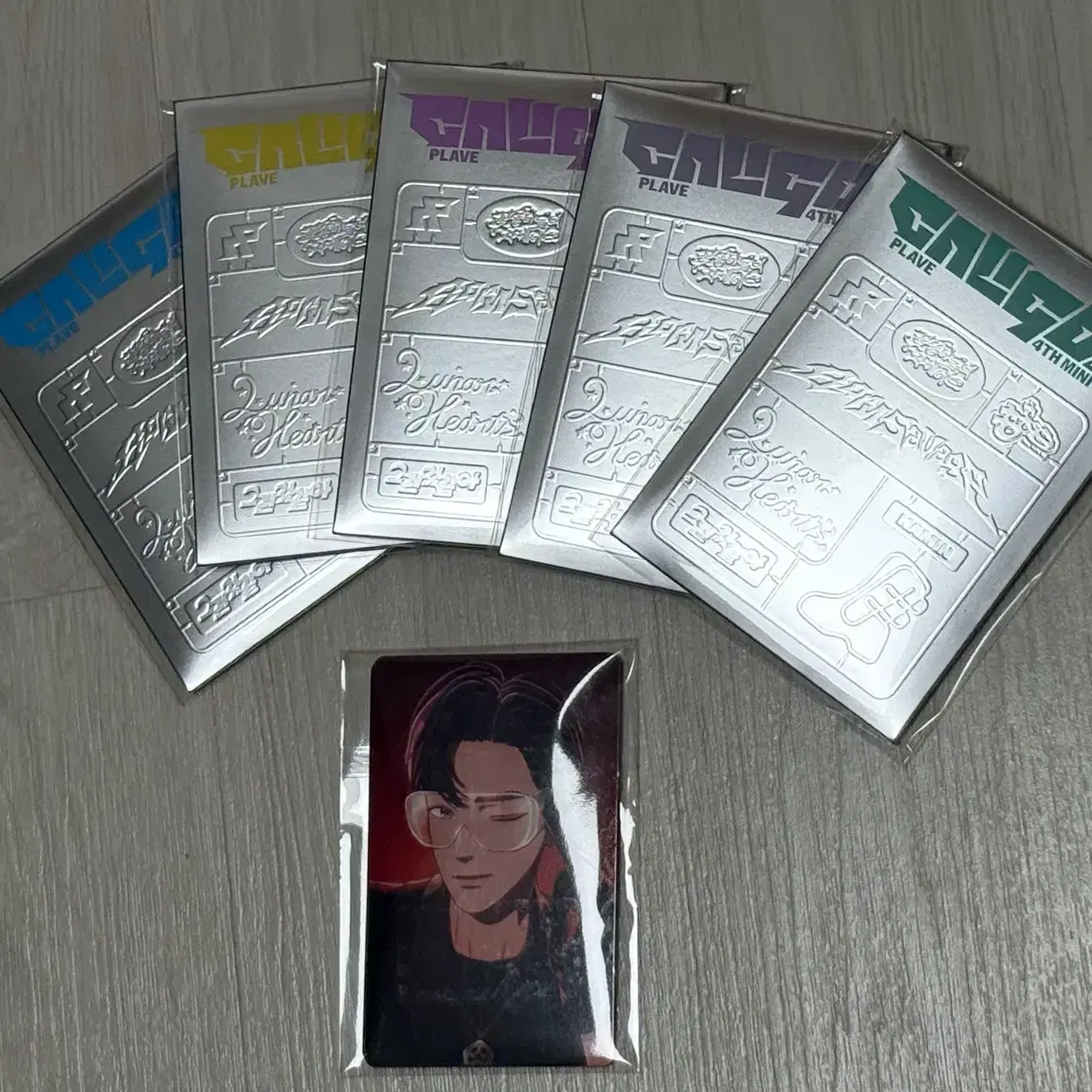 플레이브 칼파투 위버스 미공포 포카앨범 1