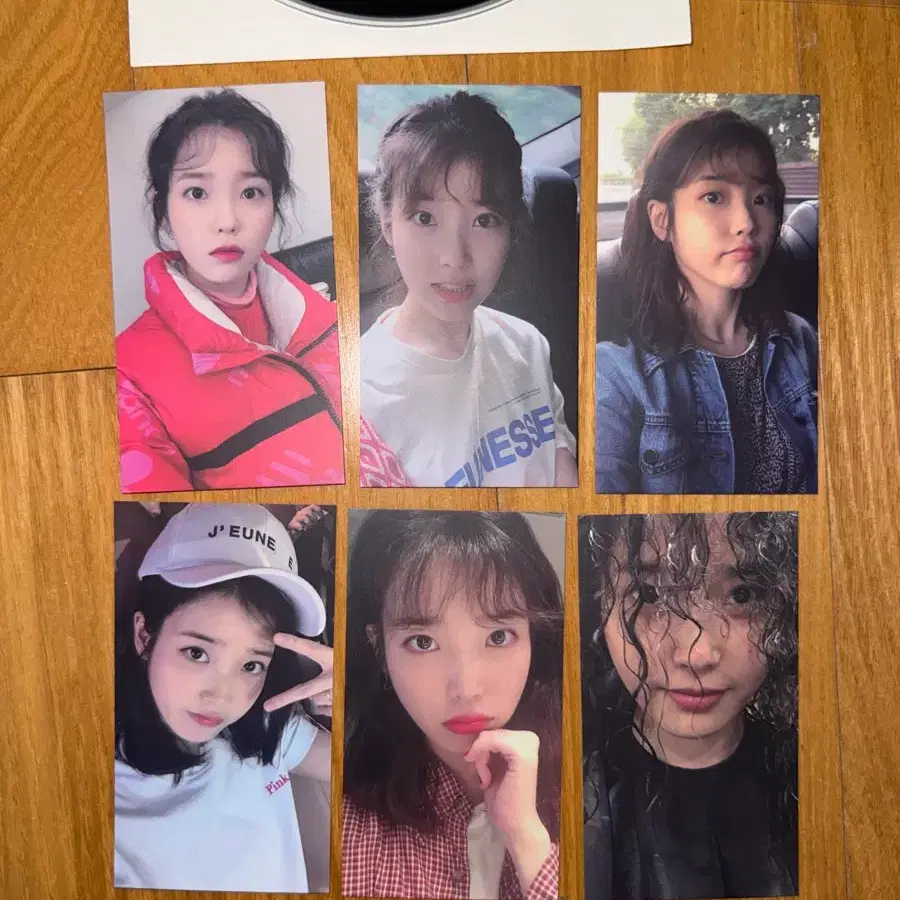 아이유 10주년 팬미팅 역조공 음파반지 포카 2