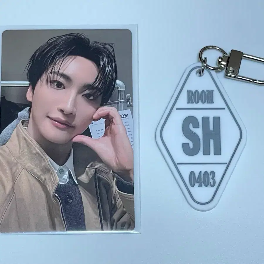 (포카포함)에이티즈 에잇룸 8room 팝업 성화 키링