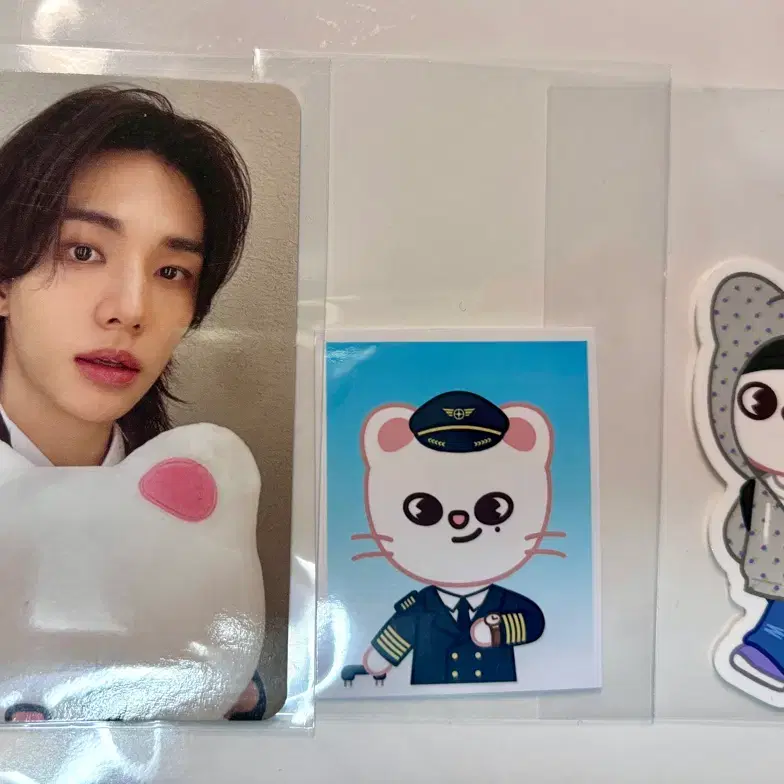 현진 포카 + 스키주 팝업 특전 지니렛 증사 스티커