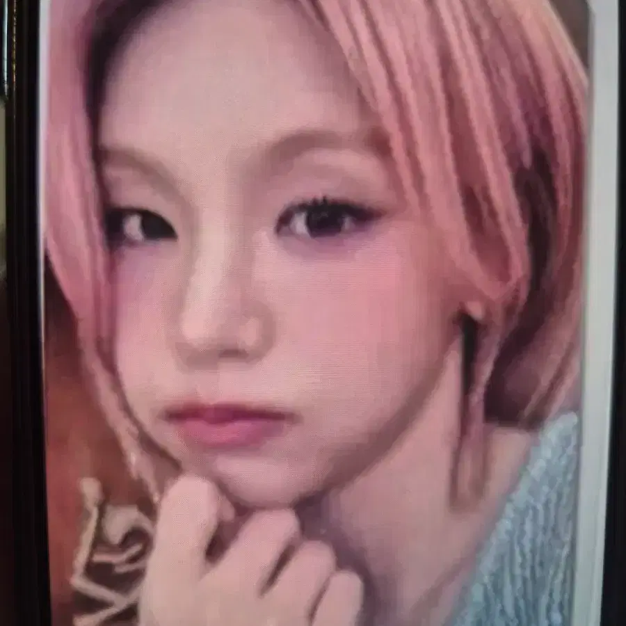 예지 볼빵빵 포카 구해요ㅠㅠ