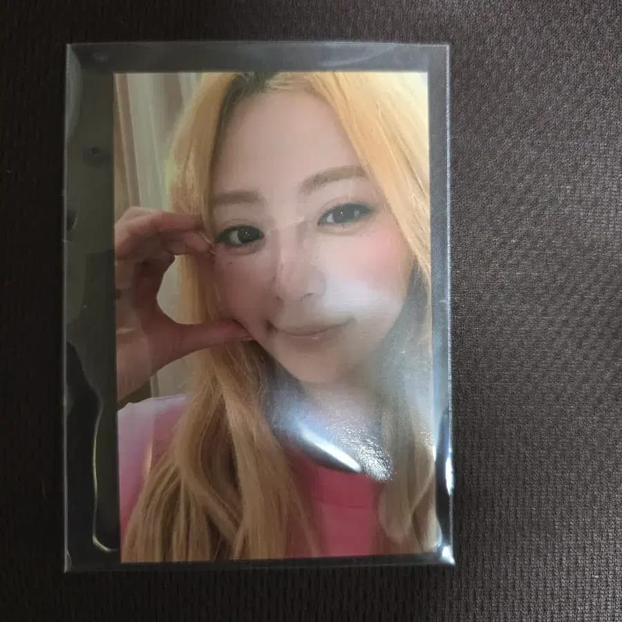르세라핌 허윤진 붐팔라 2주차 공방포카 포토카드