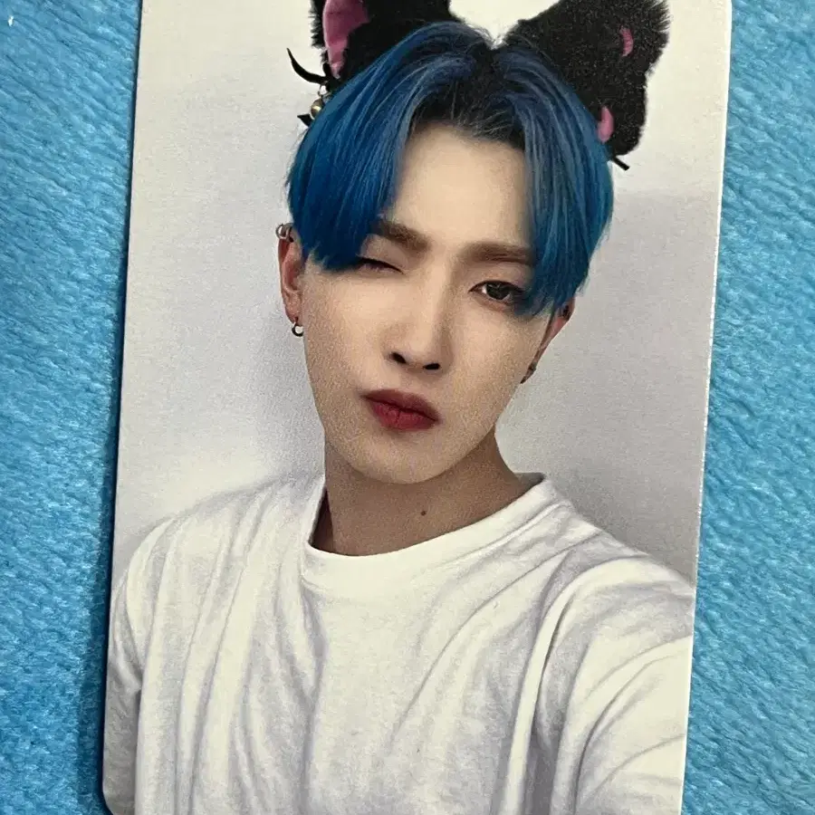 에이티즈 아웃로우 바운시 홍중 특전 포카 양도 1