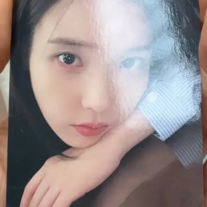 21세기 대군부인 팝업 아이유님 포카 판매힙니다.