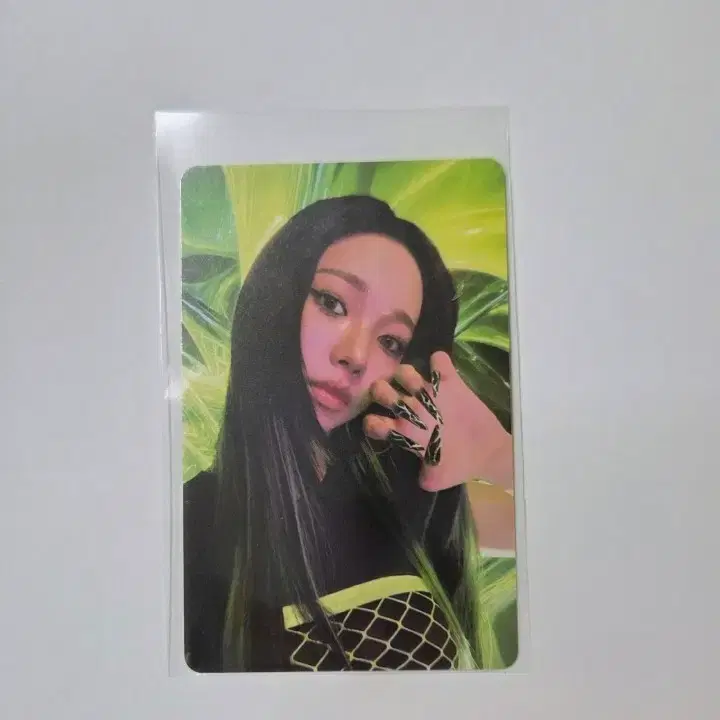에스파 레모네이드 팝업 특전 포카 카리나 1