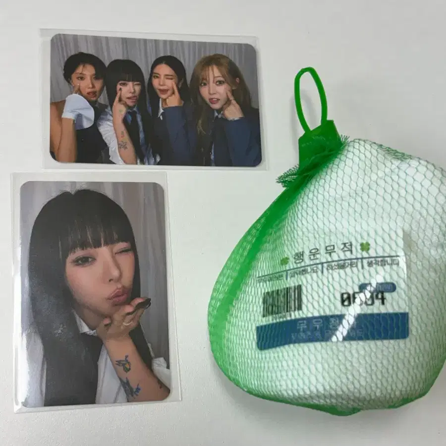 마마무 ,휘인 공방포카 / 양말