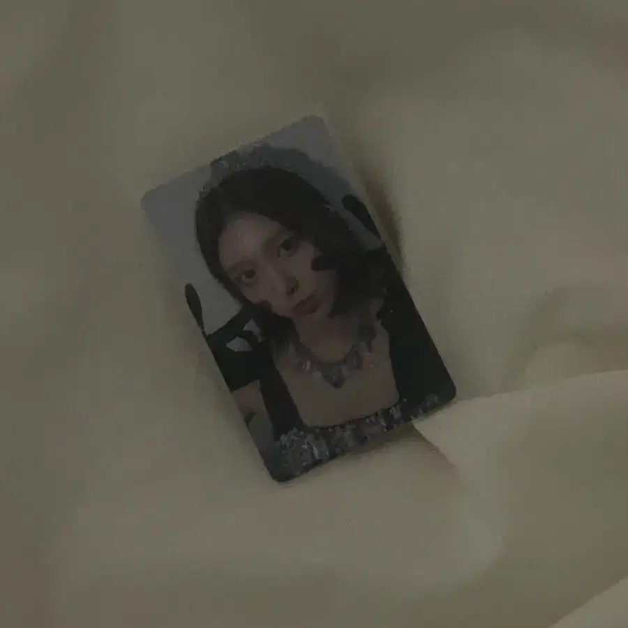 아이브 가을 럽다 사웨 럭드 포카 판매
