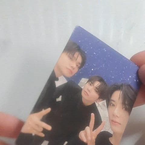 투바투 연준, 태현, 범규 단체 포토카드 3