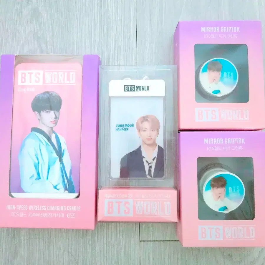 방탄소년단 BTS 월드 정국 무선 충전기 사원증 포토카드 1