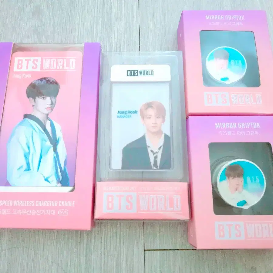 방탄소년단 BTS 월드 정국 무선 충전기 사원증 포토카드 2