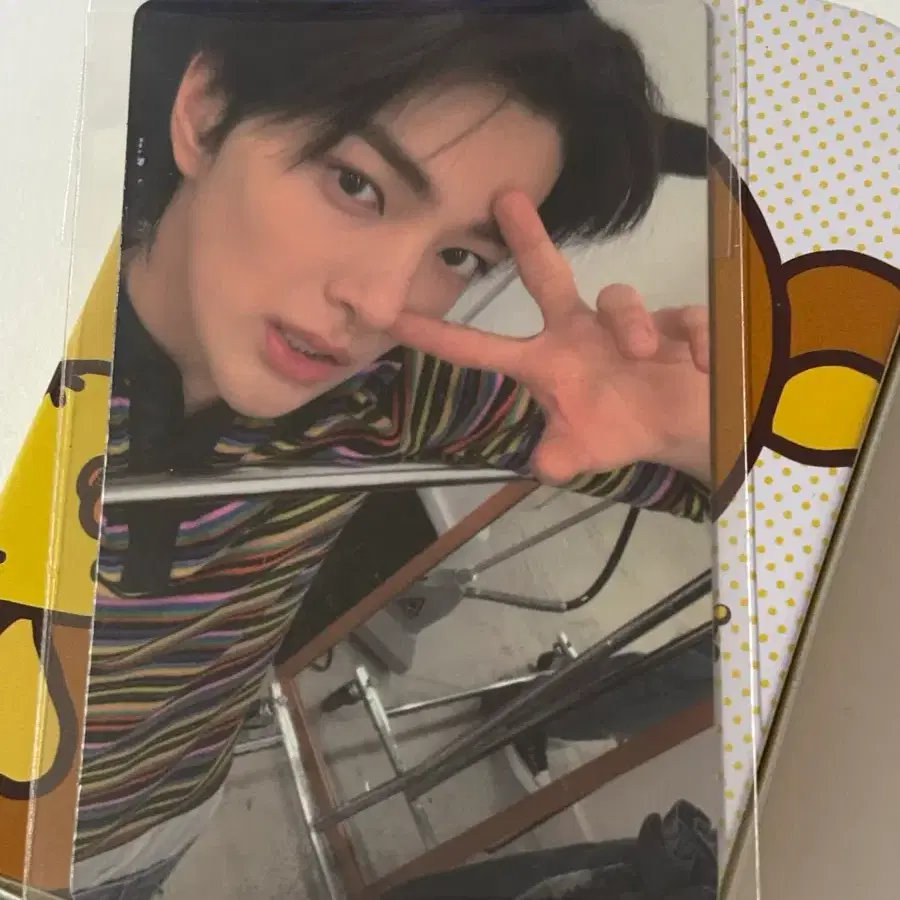코르티스 건호 위버스 럭드 1집 포카