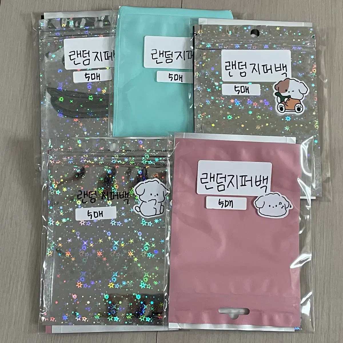 포장용품 탑로더 포토카드 짱구 산리오스티커 bts nct wish txt 11