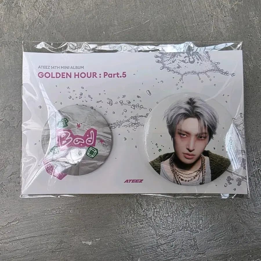 원가양도) 에이티즈 배드 팝업 민기 뱃지 미개봉 ateez 포카양도판매