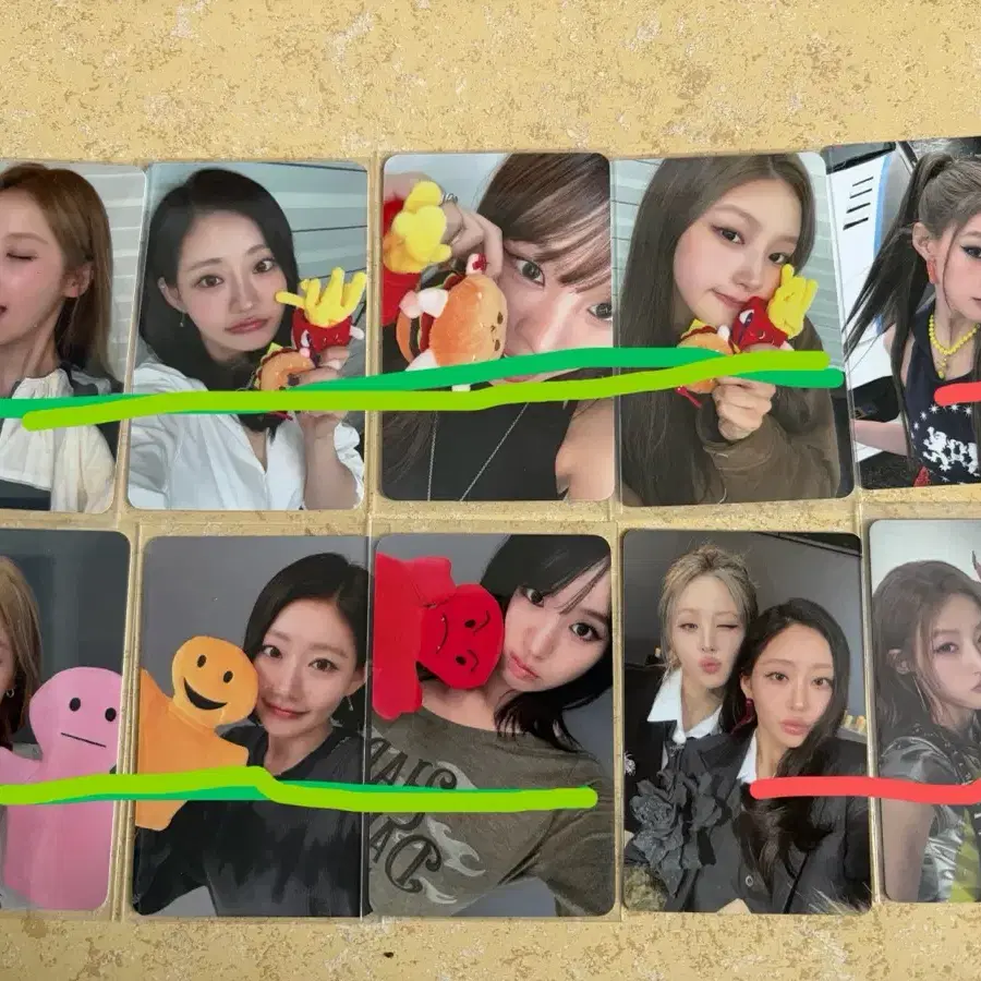 키스오브라이프 쥴리 나띠 벨 하늘 포토카드 뒤에 두장 더 있어요 2