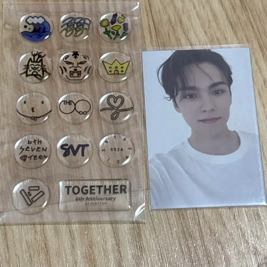 세븐틴 6주년 펜던트 버논포카,스티커