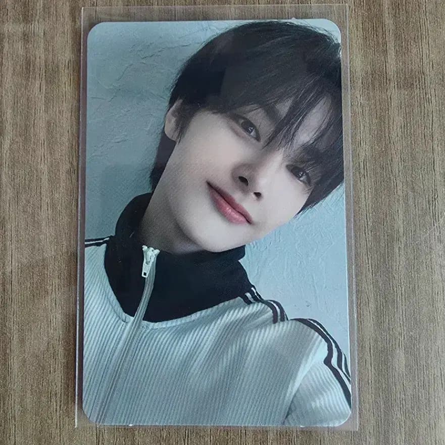 스트레이키즈 아이엔 락 아디다스 특전 포카