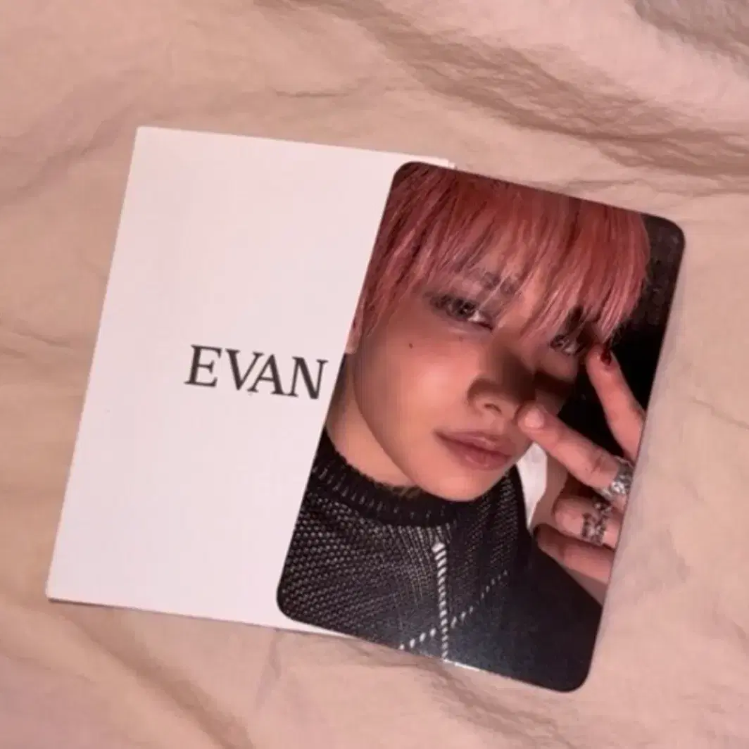EVAN 에반 이희승 희승 공방 포카 양도합니다!! 1