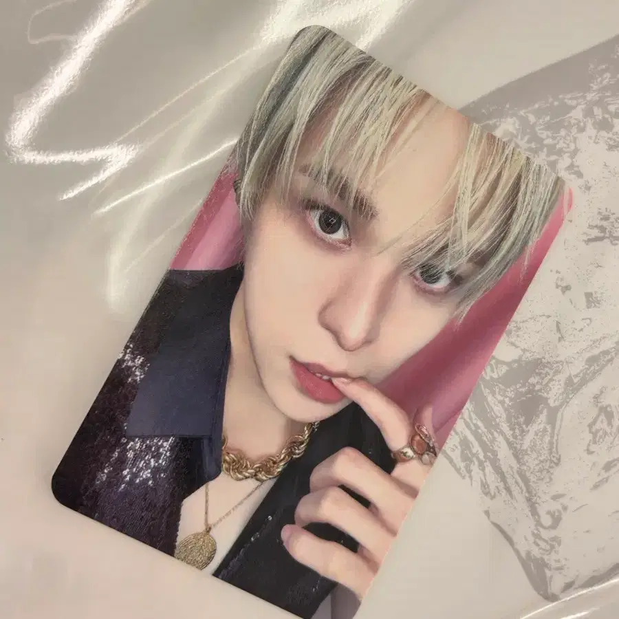 에이티즈 팝업 트레카 포카 윤호 ateez popup poca yunho