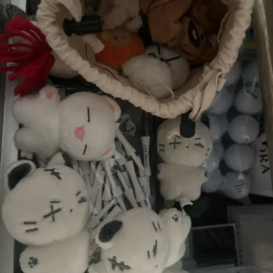 방탄 굿즈 (슈가 위주)포카,앨범,포스터,인화사진,인형 등등 급처 1