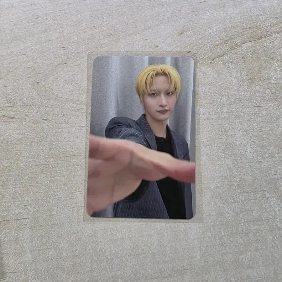 에이티즈 골든아워5 배드 팝업 5만원 성화 포카 구매 특전 금액ateez 1