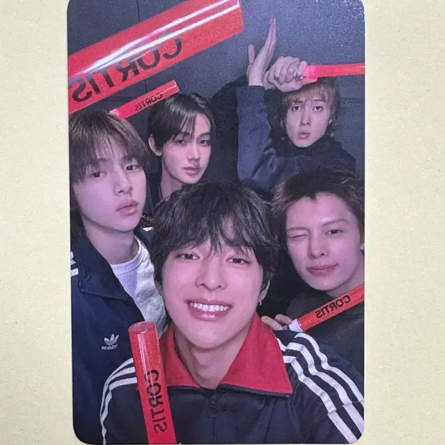 코르티스 레드레드 릴리즈파티 포카 양도