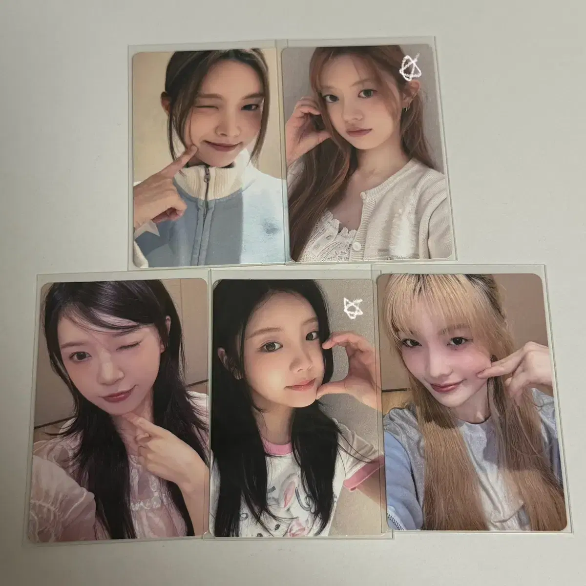 아일릿 포카 글릿 멤버십 키트 윤아 민주 모카 원희 이로하 1
